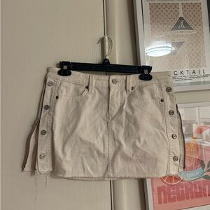 Vintage white Mini Skirt with zipper & Button side Details